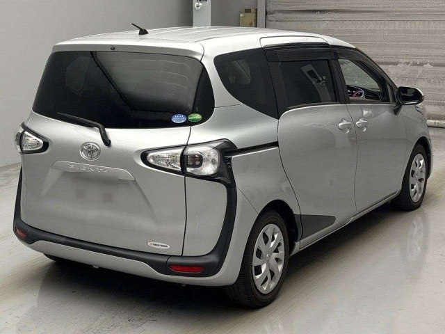 TOYOTA SIENTA 2018