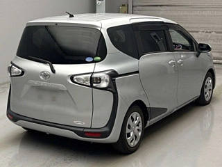 TOYOTA SIENTA 2018
