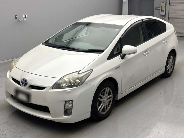 TOYOTA PRIUS 2011