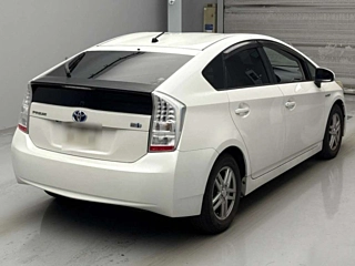 TOYOTA PRIUS 2011