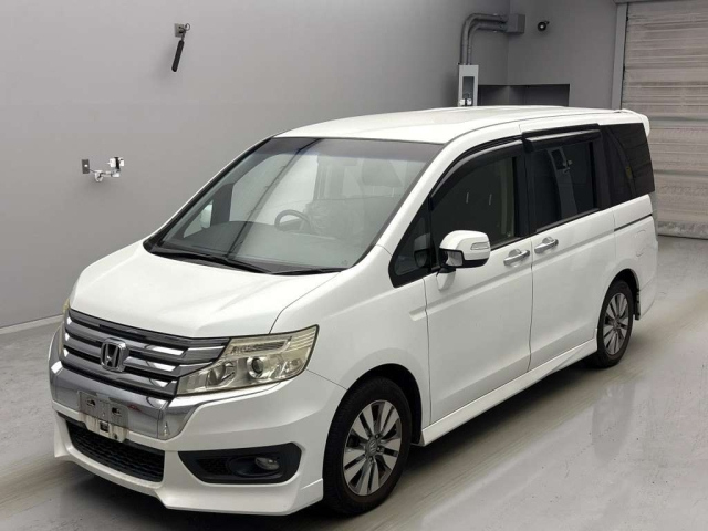 HONDA STEP WAGON 2012