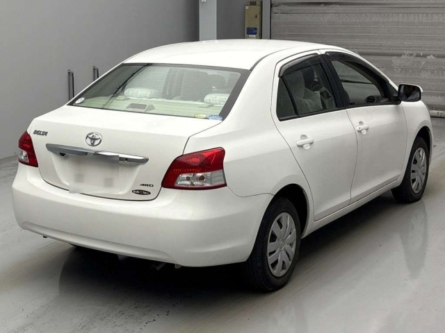 TOYOTA BELTA 2009