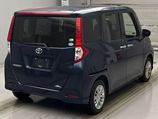 TOYOTA ROOMY 2018