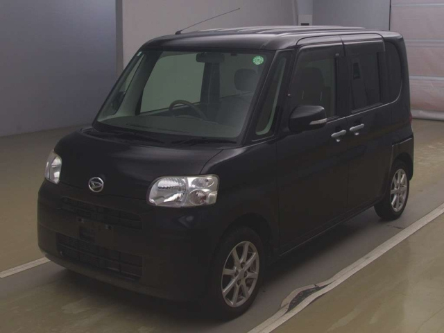 DAIHATSU TANTO 2011