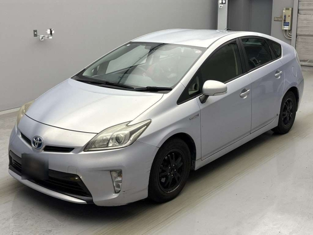 TOYOTA PRIUS 2012