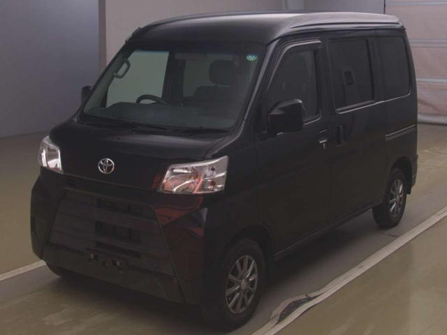 TOYOTA PIXIS VAN 2018
