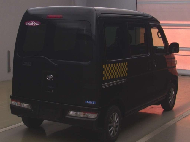 TOYOTA PIXIS VAN 2018