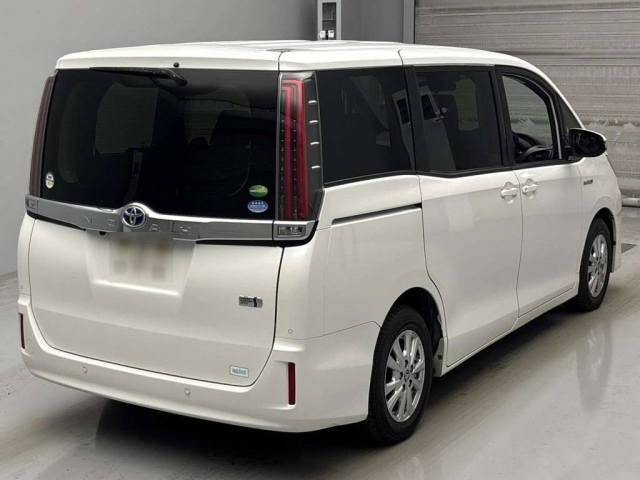 TOYOTA NOAH 2020