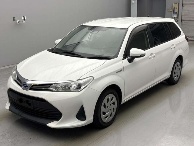 TOYOTA COROLLA FIELDER 2018