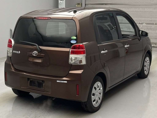 TOYOTA SPADE 2014