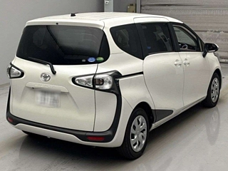 TOYOTA SIENTA 2016