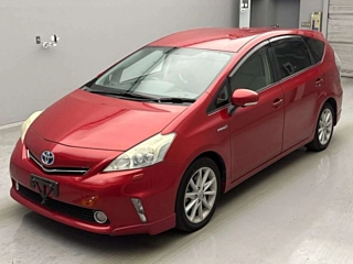 TOYOTA PRIUS ALPHA 2011