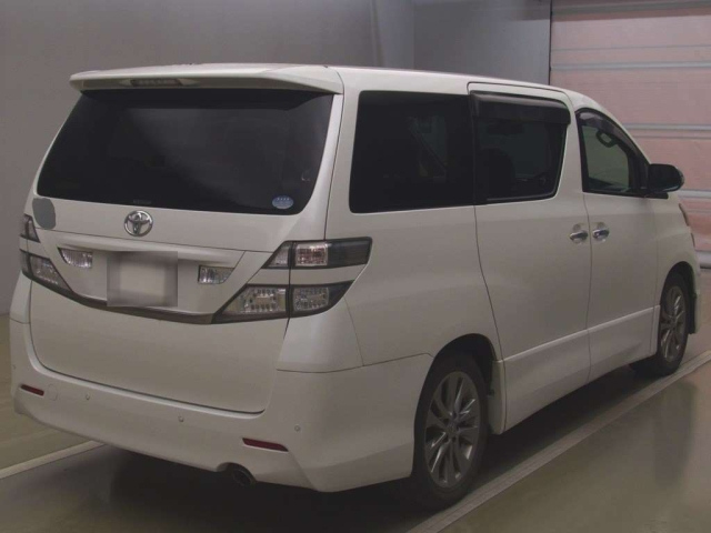TOYOTA VELLFIRE 2011