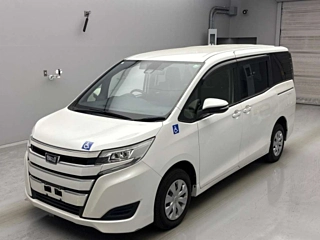 TOYOTA NOAH 2020