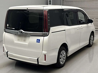 TOYOTA NOAH 2020