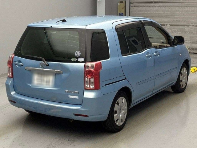 TOYOTA RAUM 2008