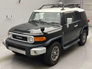 TOYOTA FJ CRUISER 2011