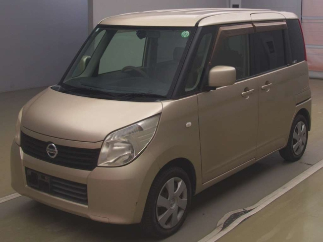 NISSAN ROOX 2010