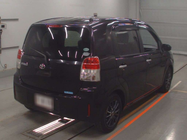 TOYOTA SPADE 2016