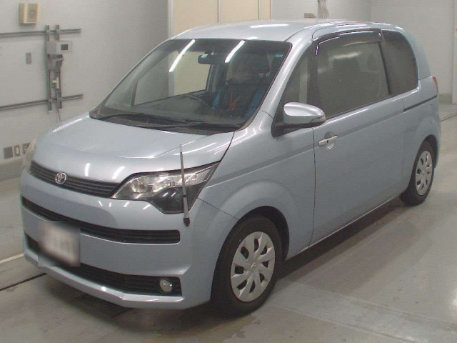 TOYOTA SPADE 2012