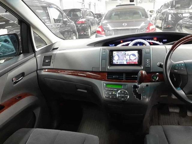 TOYOTA ESTIMA 2010