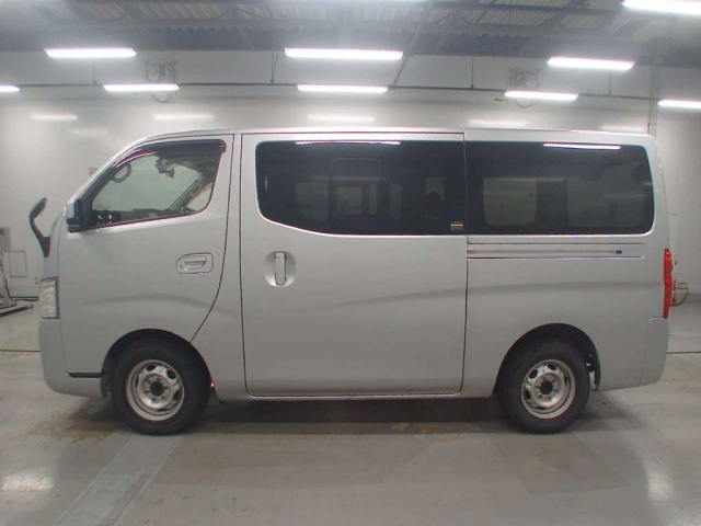 NISSAN CARAVAN VAN 2017