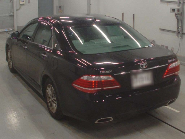 TOYOTA CROWN 2011