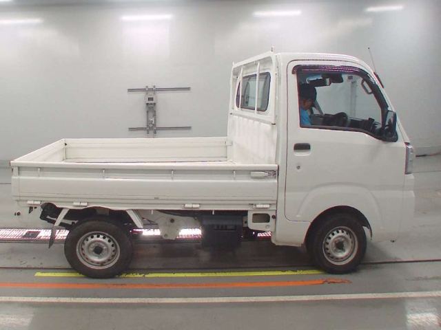 DAIHATSU HIJET TRUCK 2021
