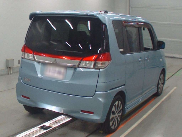 MITSUBISHI DELICA D2 2014