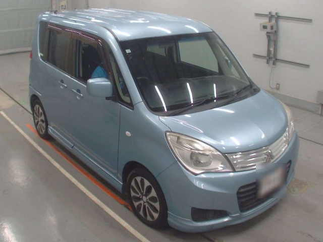 MITSUBISHI DELICA D2 2014
