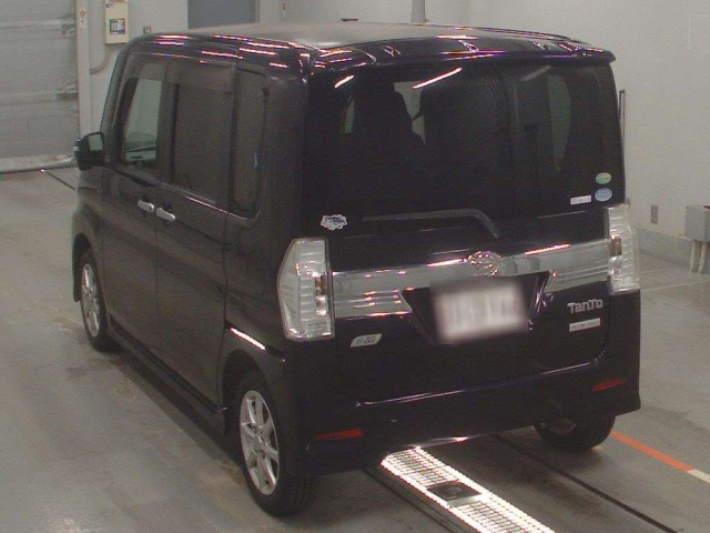 DAIHATSU TANTO 2014
