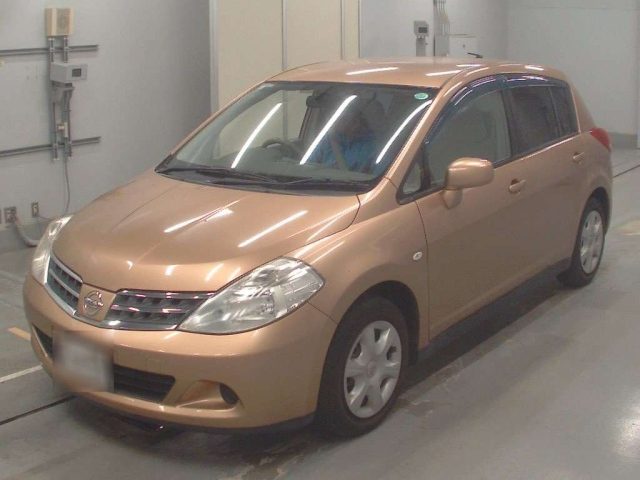 NISSAN TIIDA 2009