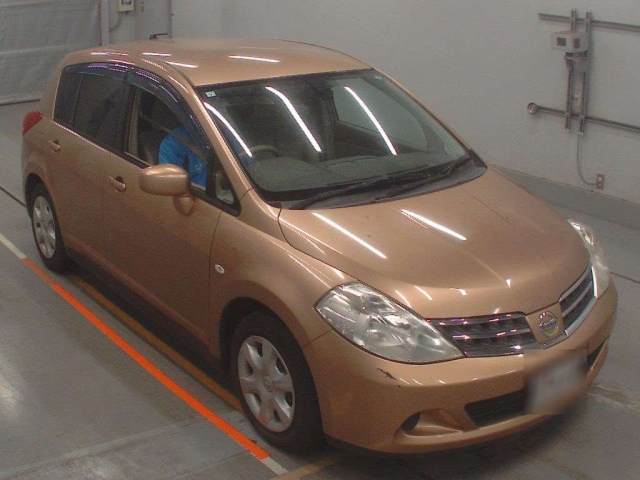 NISSAN TIIDA 2009