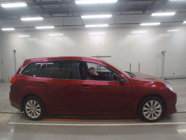 SUBARU LEGACY 2011