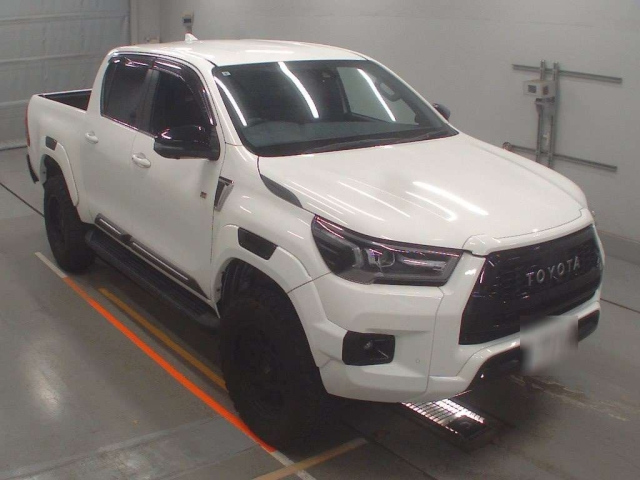 TOYOTA HILUX 2022