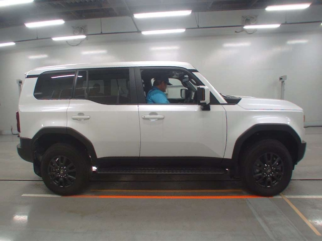 TOYOTA LAND CRUISER 2025