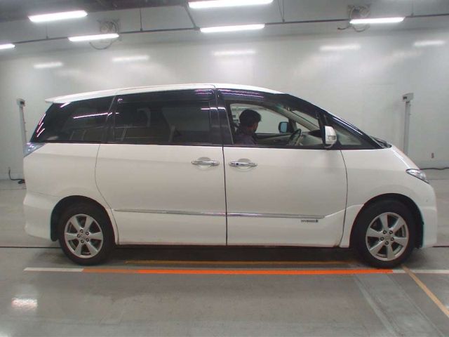 TOYOTA ESTIMA HYBRID 2009