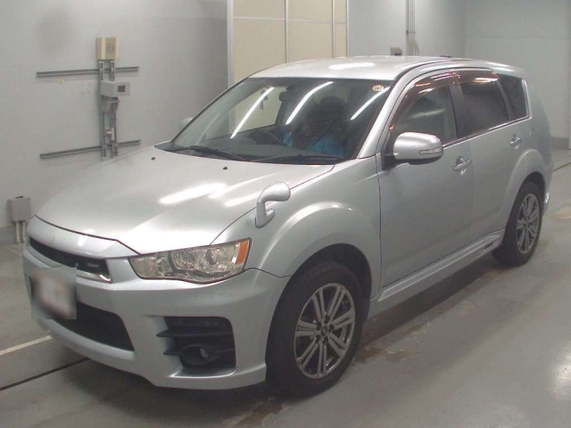 MITSUBISHI OUTLANDER 2011