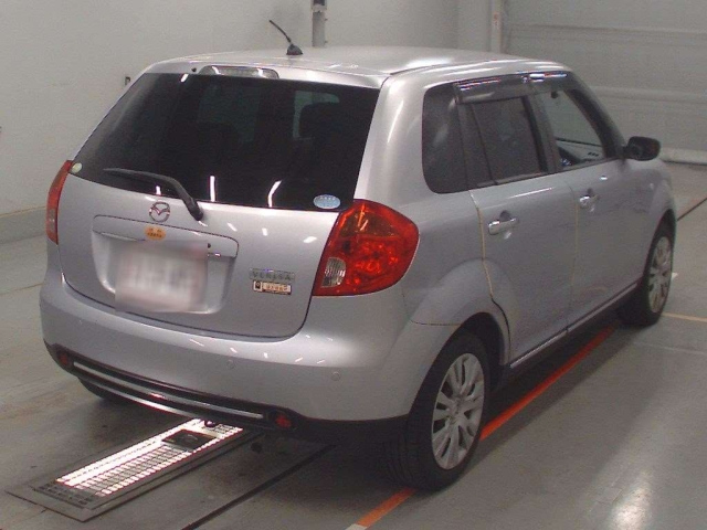 MAZDA VERISA 2011