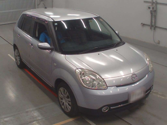 MAZDA VERISA 2011