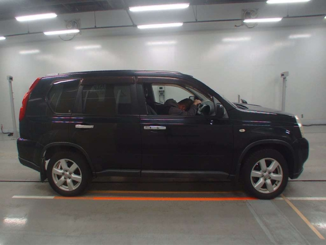 NISSAN X-TRAIL 2010