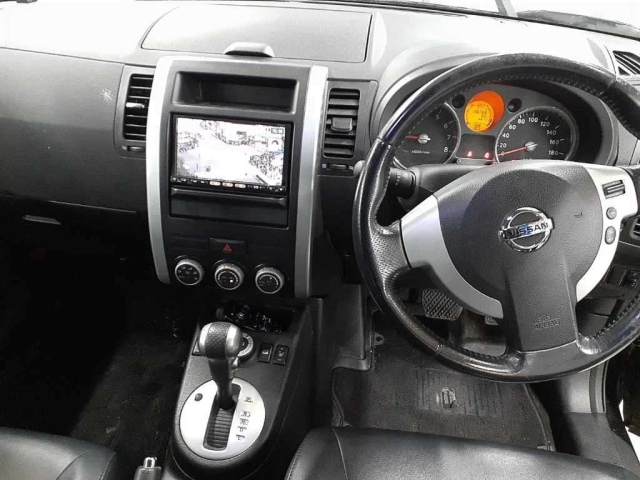 NISSAN X-TRAIL 2010