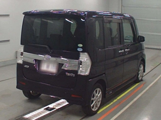 DAIHATSU TANTO 2014