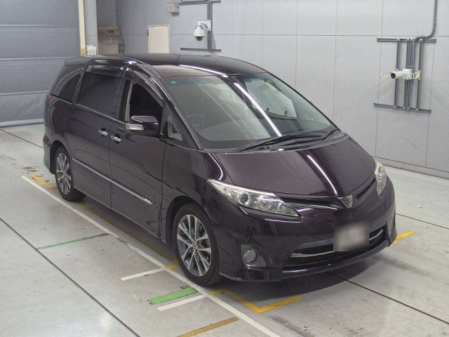 TOYOTA ESTIMA 2010
