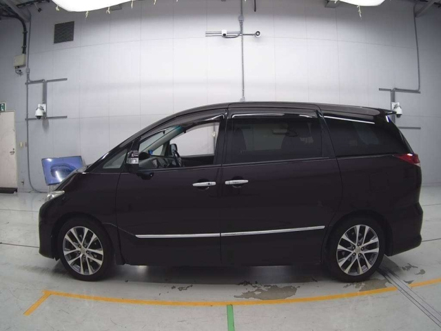 TOYOTA ESTIMA 2010