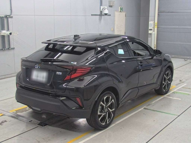 TOYOTA C-HR 2023