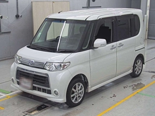 DAIHATSU TANTO 2011