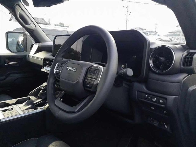 TOYOTA LAND CRUISER 2024