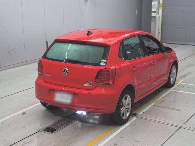 VOLKSWAGEN POLO 2014