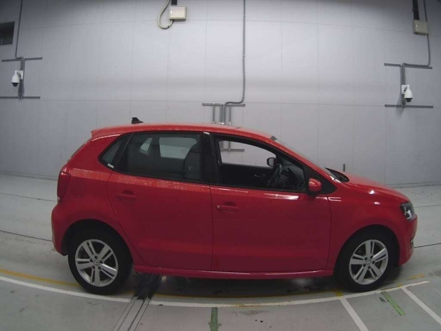VOLKSWAGEN POLO 2014